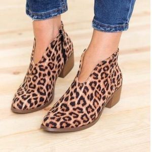 Leopard Print Ankle Booties....Brand new.